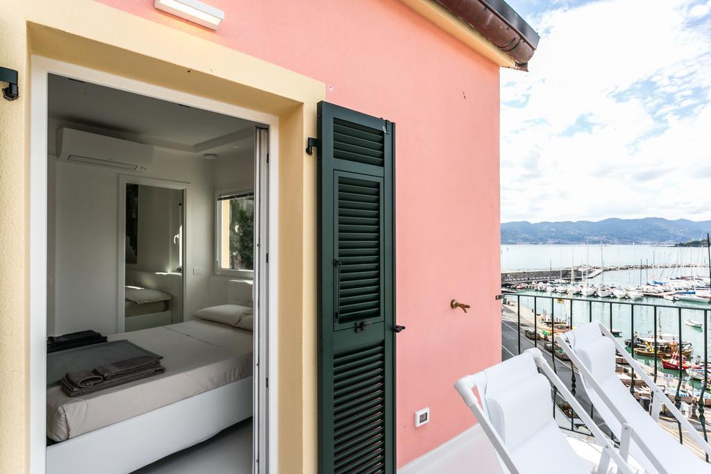 Al Molo Sea View Rooms Lerici Bagian luar foto