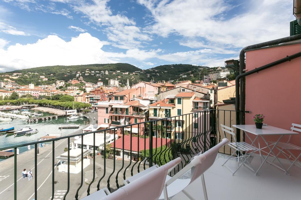 Al Molo Sea View Rooms Lerici Bagian luar foto