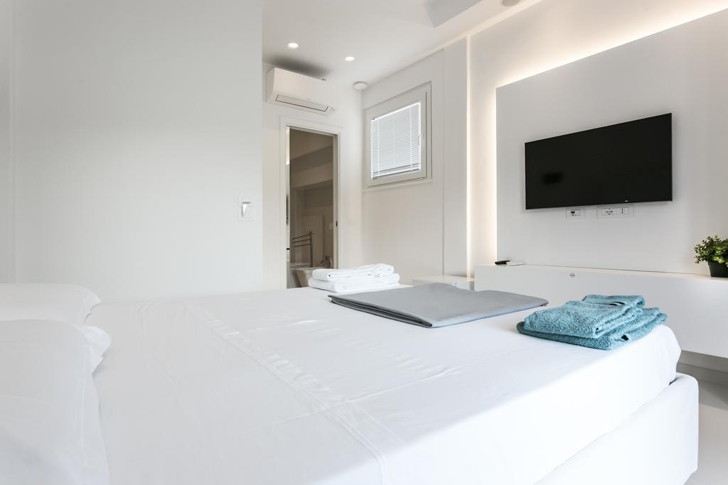Al Molo Sea View Rooms Lerici Bagian luar foto