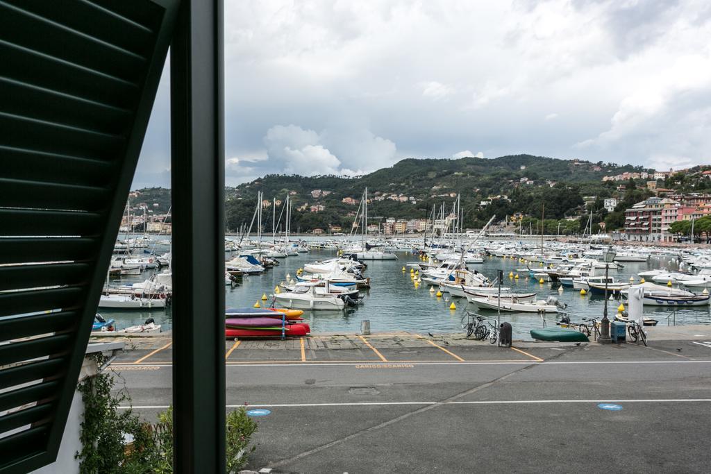 Al Molo Sea View Rooms Lerici Bagian luar foto