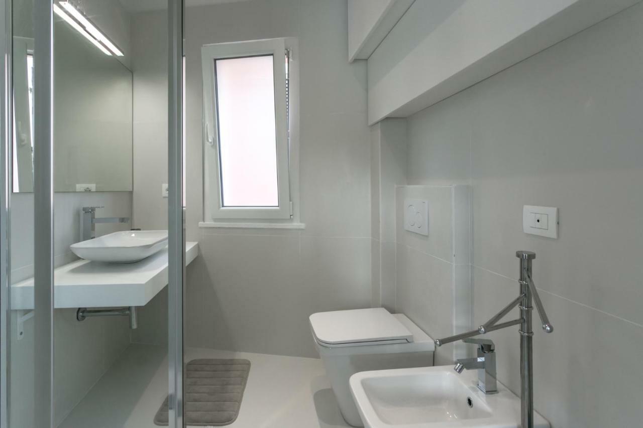 Al Molo Sea View Rooms Lerici Bagian luar foto